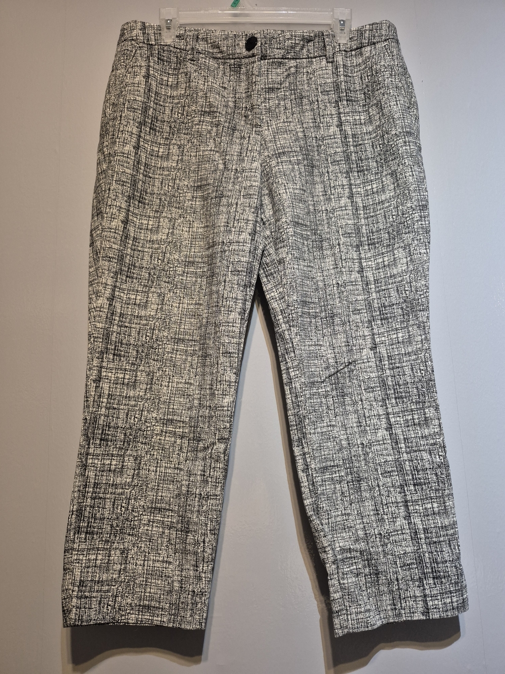 Nanette Lepore Black & White Textured Dress Pants